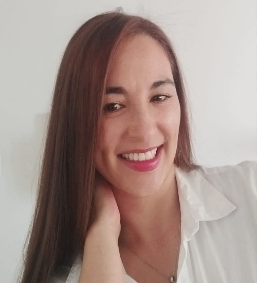 Eva Amaya Linares
